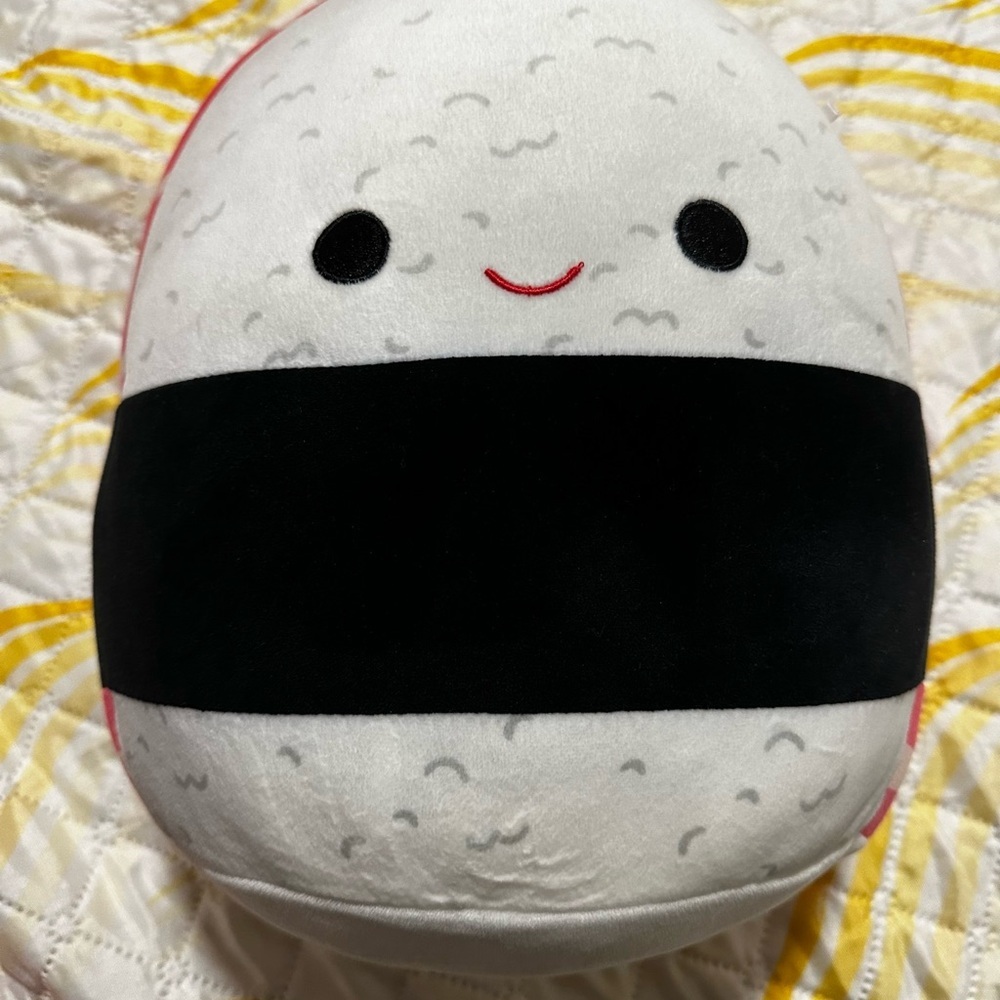 Squishmallows tuna plush gentle used - Picture 3 of 3